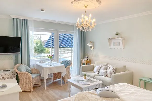 Wohnzimmer  Haus Midsommer App. 10 - Top Lage in Strandnähe mit Balkon