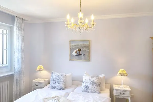 Schlafzimmer  Haus Midsommer App. 11 - Strand, Sonne & Südwestbalkon