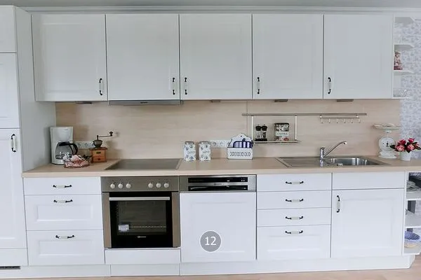 Küche / Küchenzeile  Haus Midsommer App. 12 - Strand, Sonne, Meerblick – 80 m² Wohnkomfort mit Fahrstuhl