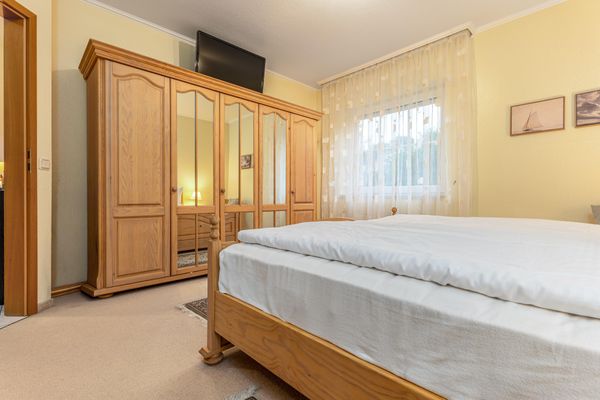  Birkenstraße 21c Zingst - Schlafzimmer