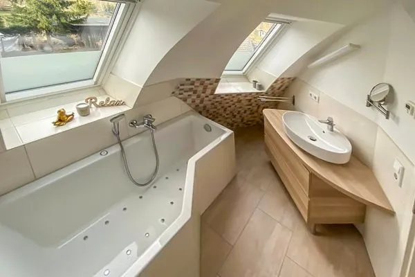 Ferienhaus Tamika am Tollensesee -Badezimmer  Tamika