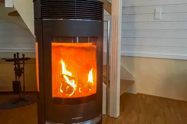 Ferienhaus Tamika am Tollensesee - Kamin im Wohnbereich  Tamika