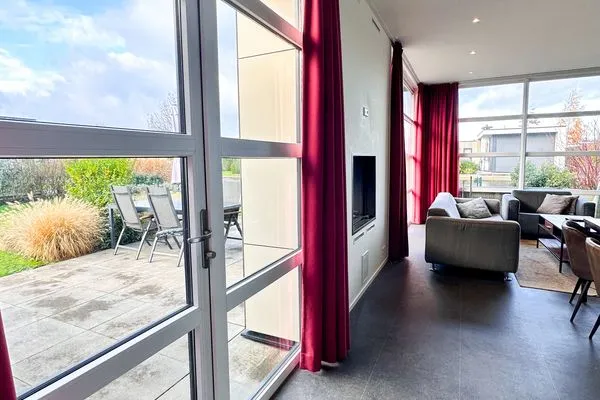  Marina Strandbad Chalet RiverLodge mit Zaun Haus Nr. 94