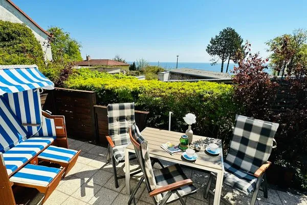 Terrasse  Ferienhaus Seeblick in Sassnitz auf Rügen mit Terrasse