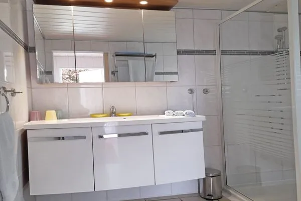 Badezimmer  Ferienhaus Figelski mit Terrasse in Sassnitz