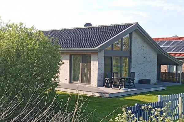 Hauptansicht  Ferienhaus  JadeMuschel