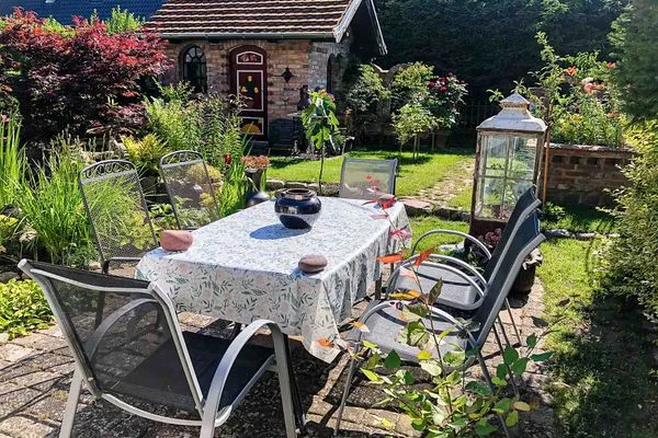 Gartenblick  Ferienwohnung Urlaub am Meer