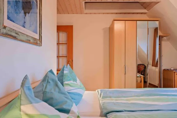 Schlafzimmer  Ferienwohnung Urlaub am Meer