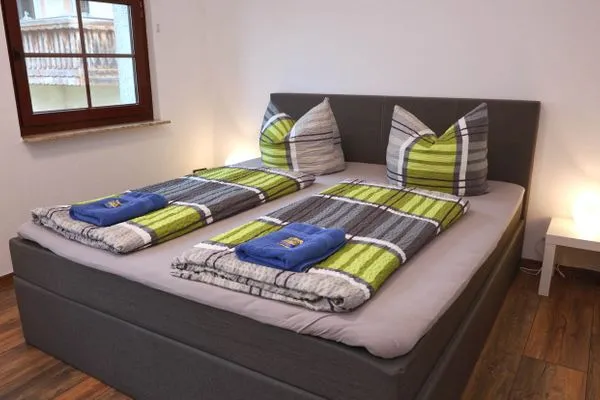 Bequemes, neues Doppelbett  Ferienwohnung Storchennest