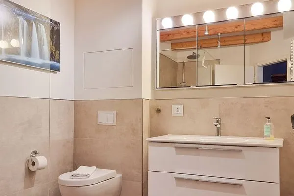 Badezimmer  Ferienwohnung  Lorenz - mit herrlichem Meerblick