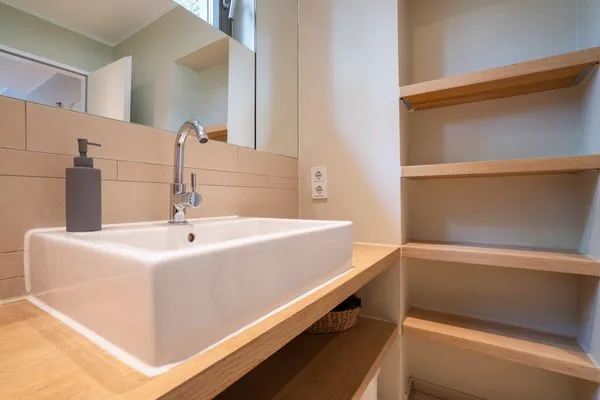 Badezimmer  Niilön Alemböög