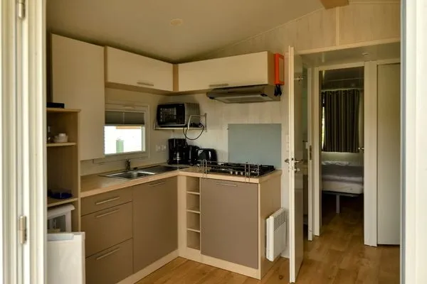 Küche / Küchenzeile  Mobilheim Méditerranée