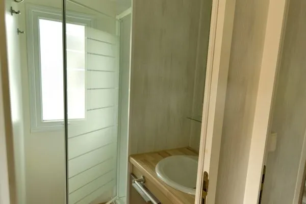 Badezimmer  Mobilheim Méditerranée
