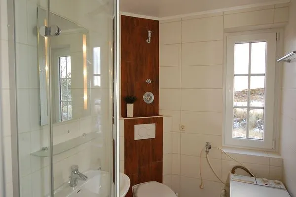 Badezimmer  Lister Tor 01