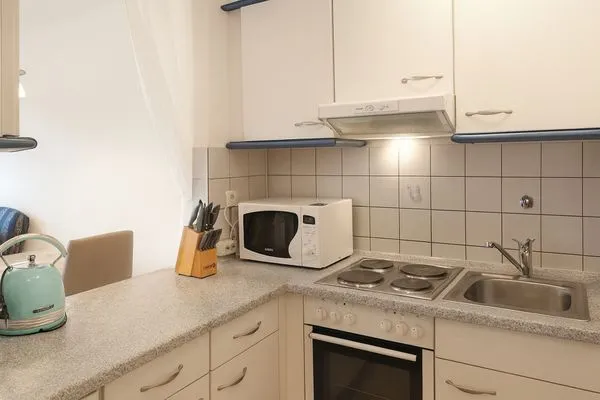 Küche / Küchenzeile  Laserich