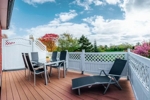 Haus Schultheissenstr. 10 Die große Cuxoase FeWo 1 Döse - Terrasse