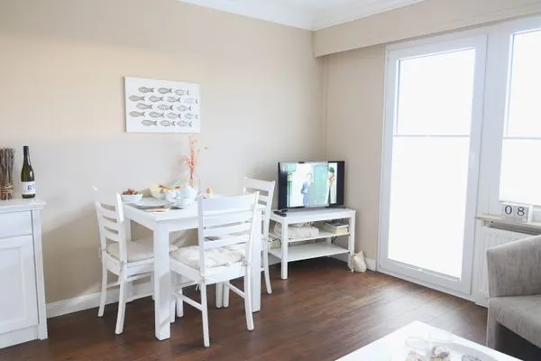 Wohnzimmer  Kjeirstr. 19-21, Whg. 101