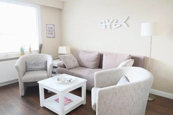 Wohnzimmer  Kjeirstr. 19-21, Whg. 101