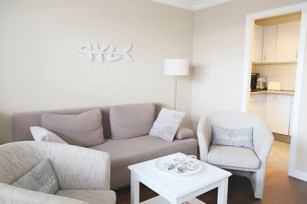 Wohnzimmer  Kjeirstr. 19-21, Whg. 101