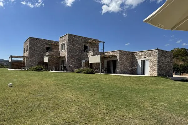 Hauptansicht  Stone Bay Houses 1