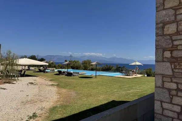 Garten  Stone Bay Houses 2