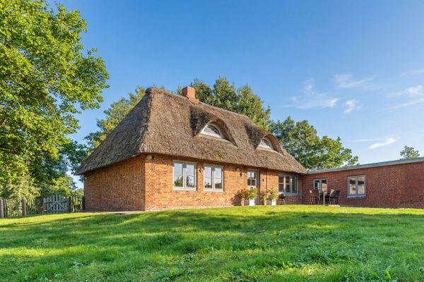 Ferienhaus Kate am See auf Eiderstedt – Bild 1 von 5