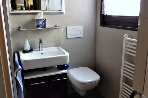 Badezimmer  Ferienhaus  Abendgold