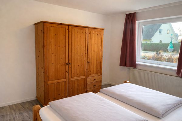  Leuchtfeuer Born - Schlafzimmer