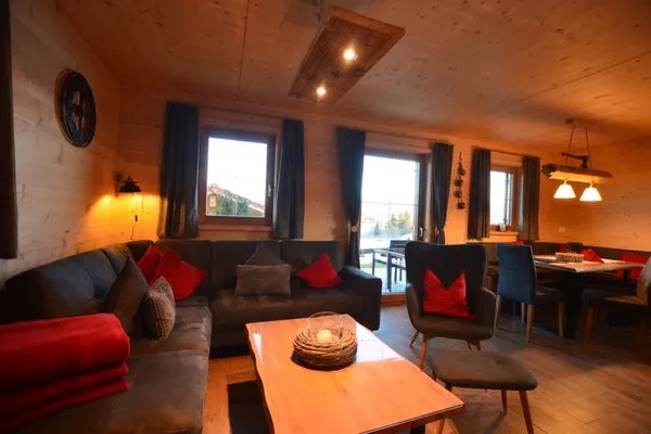 Wohnzimmer  Holzar Chalet - Feriendorf Via Claudia Haus 72