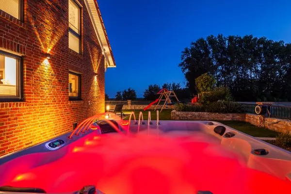 Whirlpool  Ferienhaus Backstein Huus 15