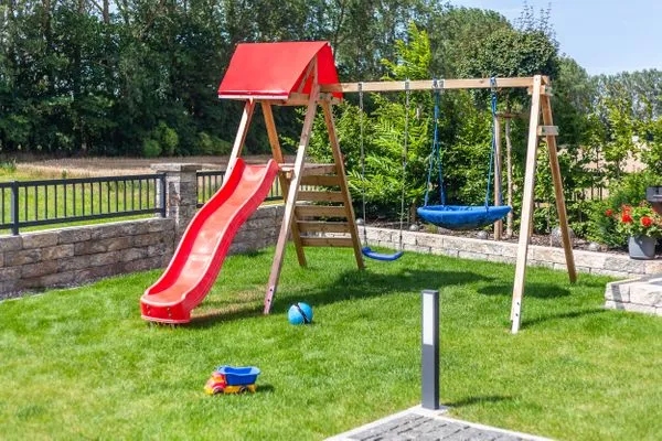 Spielanlage  Ferienhaus Backstein Huus 15