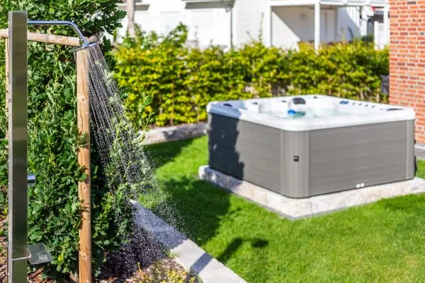 Poolblick  Ferienhaus Backstein Huus 15