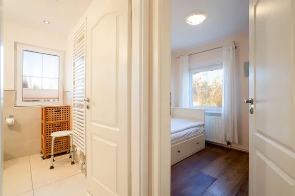 Badezimmer  (ULM14a) Ferienhaus "Strandmuschel"