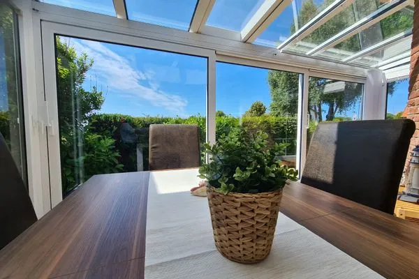 Gartenblick  Ferienhaus Haffliebe mit Sauna und Kamin