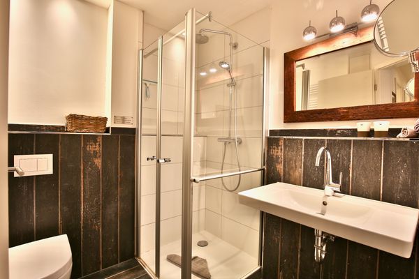Bootshaus I Ferienwohnung Unter Fischen Wangerooge - Badezimmer