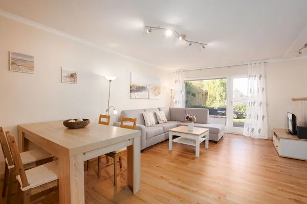 Wohnzimmer  (MEI27) Ferienwohnung "Strandperle"