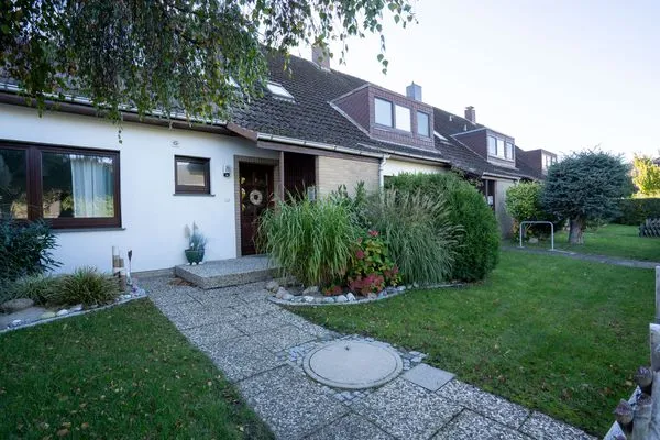 Fassade / Eingang  (MEI71) Ferienwohnung "Strandlust"