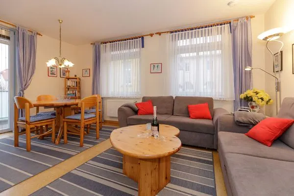 Wohnzimmer  Haus mit Ambiente Ferienwohnung Sonne