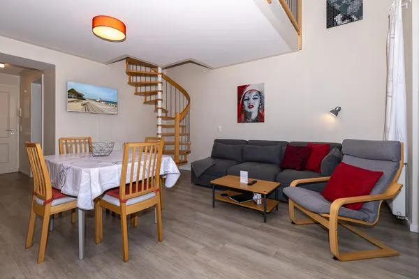 Wohnzimmer  Miramare Ferienwohnung 06