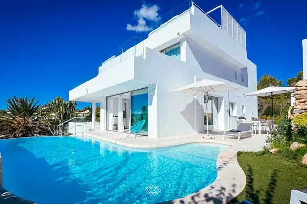   Villa White X
