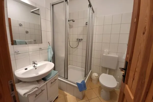 Badezimmer  Pension Schmelzer Wohnung 27