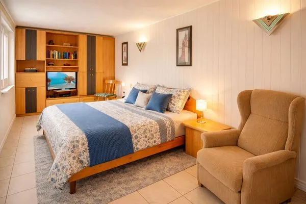 Schlafzimmer  Haus Wangerland