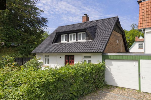  Am Boddenhaus de oost Ostseebad Ahrenshoop - Hauptansicht - KI generiert