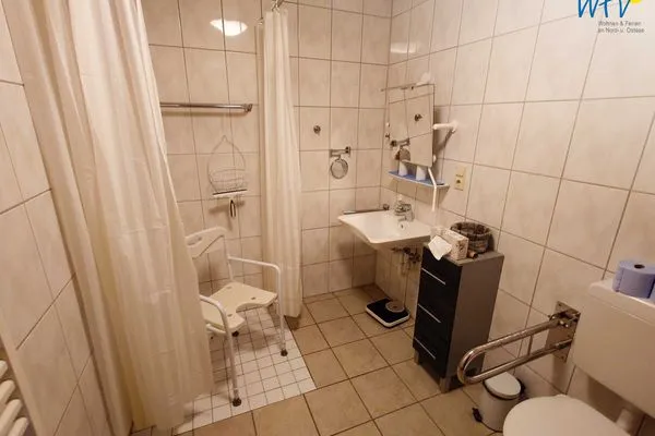 Badezimmer Haus Wilhelm-Feldhoff Ferienwohnung Veen