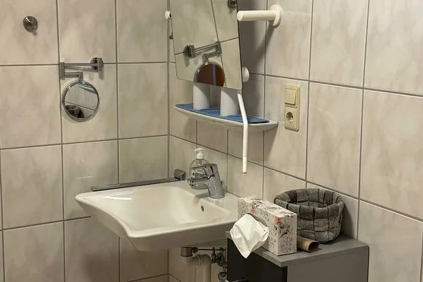 Badezimmer Haus Wilhelm-Feldhoff Ferienwohnung Veen