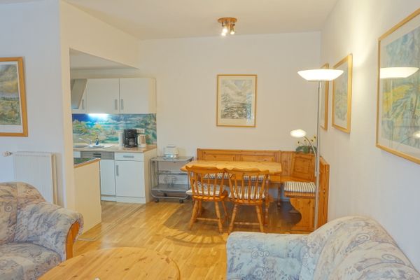  Ferienwohnung 2 "Der Künstlergarten"  - Ess- und Wohnbereich