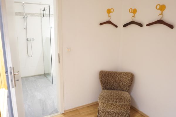  Ferienwohnung 2 "Der Künstlergarten"  - Flur