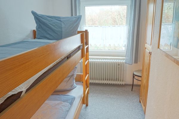  Ferienwohnung 1 "Der Künstlergarten"  - Etagenbett