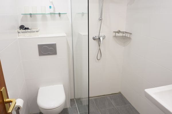  Ferienwohnung 1 "Der Künstlergarten"  - Badezimmer