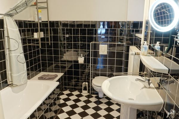  Ferienhaus 1 "Der Künstlergarten"  - Badezimmer